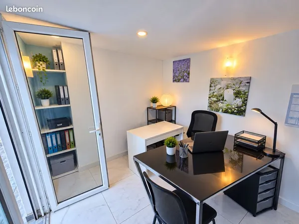 Bureau à louer 8 m² - Thouaré-sur-Loire - 190 /mois charges comprises