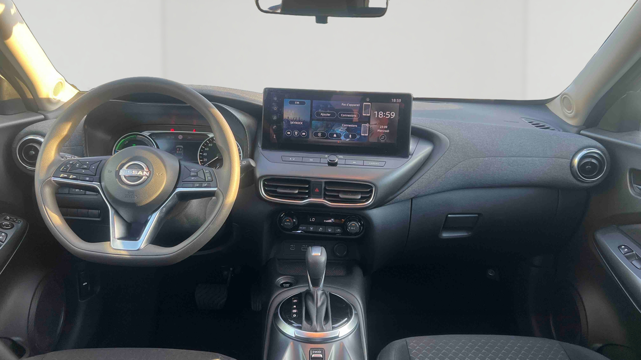 Nissan Juke HYBRID 143 — photo 9