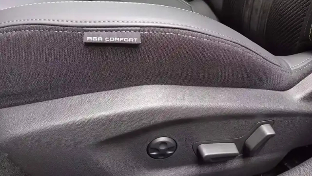 Peugeot 408 electrique 58 kwh 210 ch — photo 19