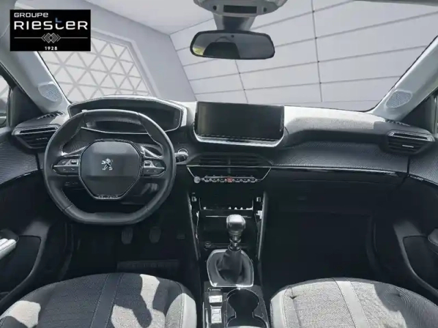 Peugeot 208 puretech 100 s&amp;s bvm6 — photo 8