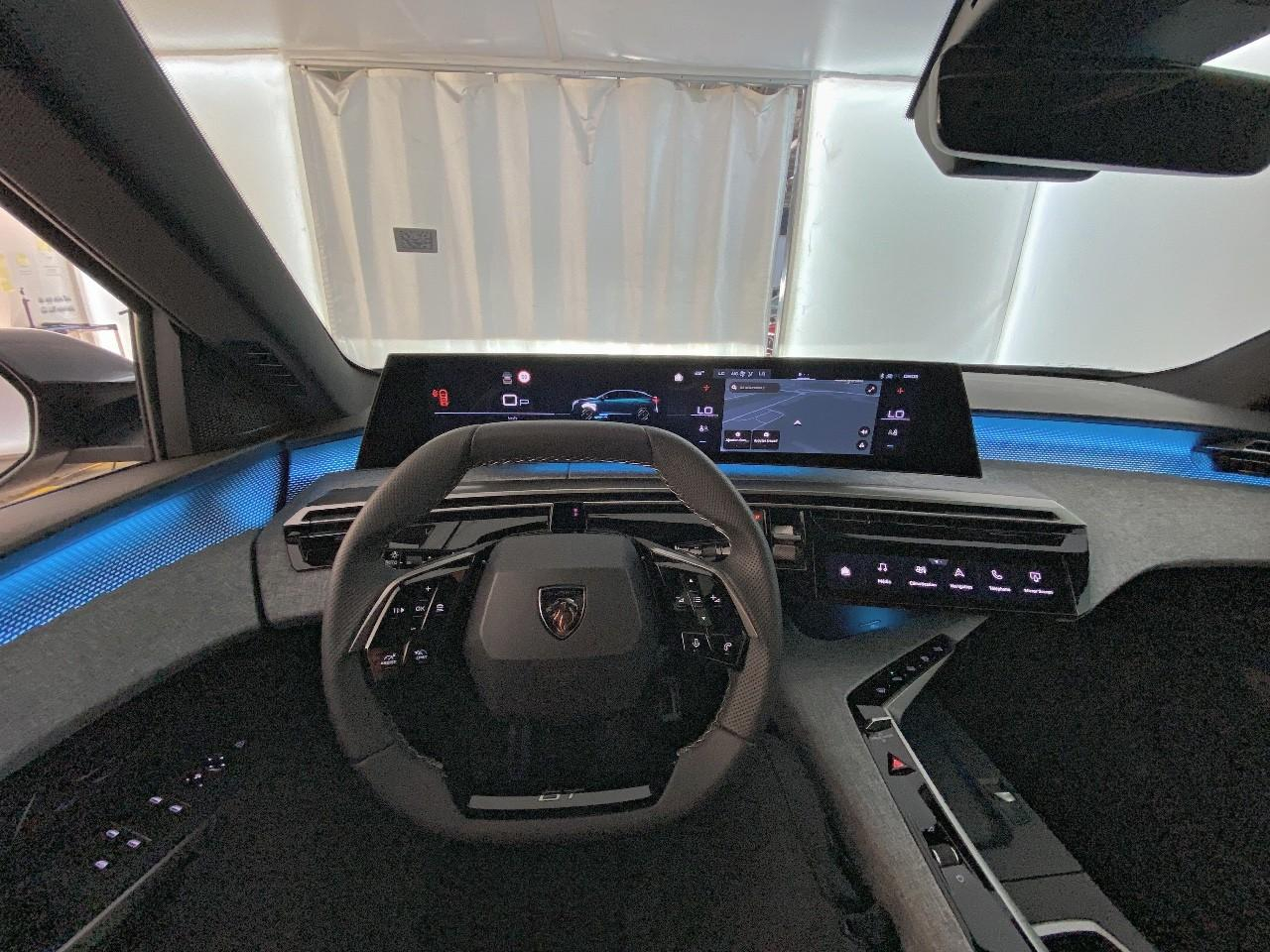Peugeot 3008 hybrid 145 e-dcs6 gt — photo 12