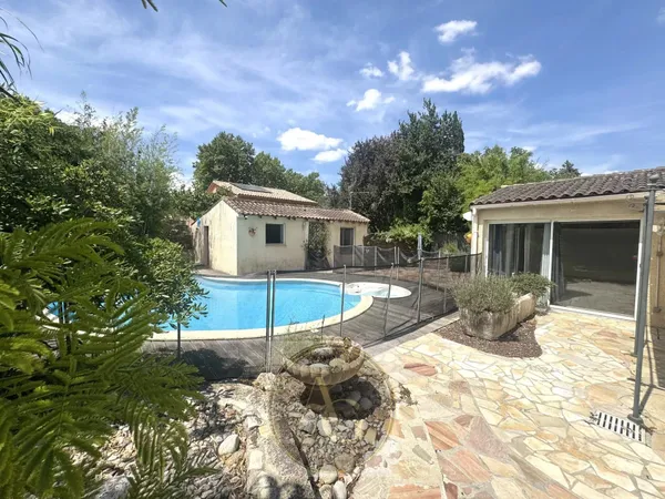 Maison T4 piscine et dépendance à Villeneuve la comptal