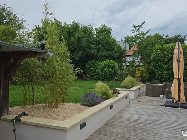 Maison de maître rénovée - 274 m² - Jardin paysager - Haguenau centre