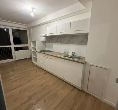 À LOUER - BEL F2 RÉNOVÉ DE 65 m² AVEC BALCON - SAINT-DIÉ-DES-VOSGES