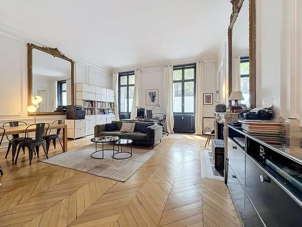 Bureaux 151 m²