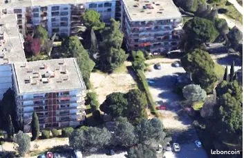 Montpellier Sud - 90 m² au dernier étage avec vue directe sur parc, balcon, loggia, parking et cave