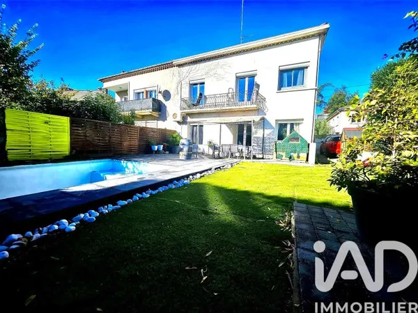 Maison 7 pièces 181 m²
