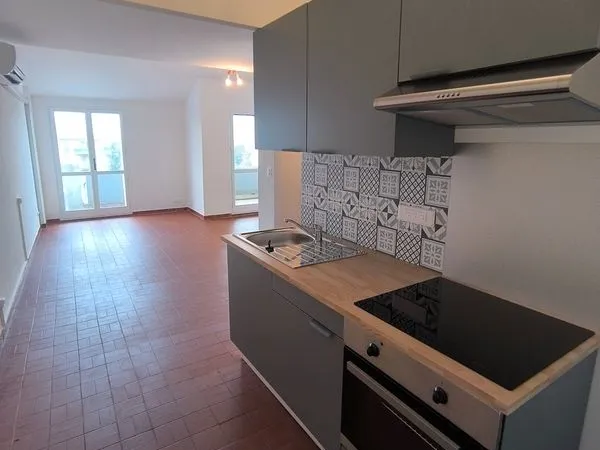Vends T1 Bis+balcon+parking+cave