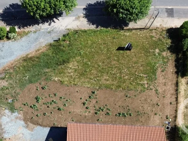 Terrain 521 m²