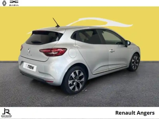 Renault Clio 1.5 blue dci 100ch evolution — photo 28