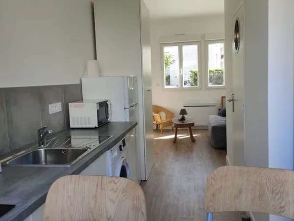 Studio meublé, Libre, indépendant (en RDJ de maison) au prix d'une colocation - Hypercentre à 10min 