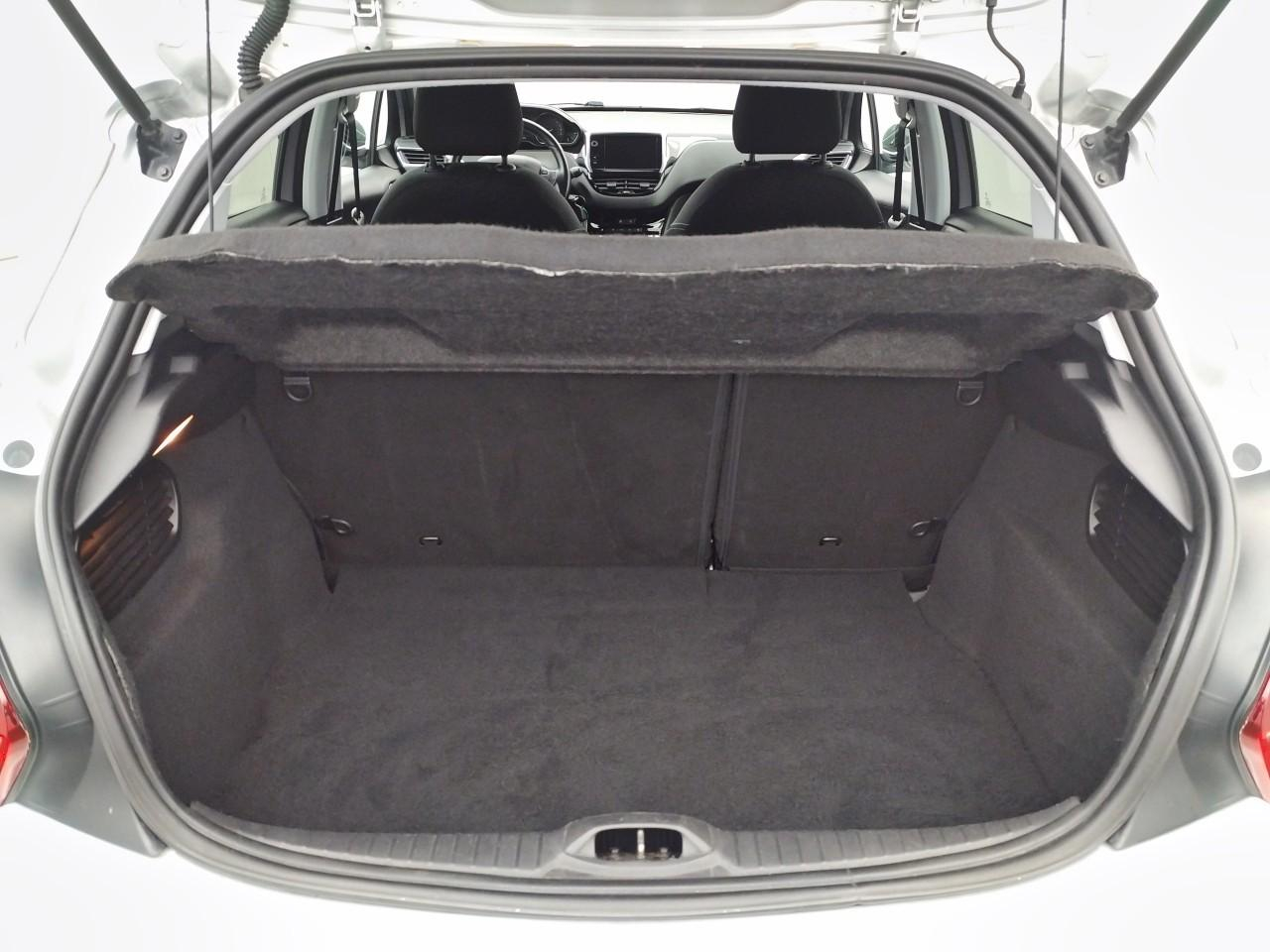 Peugeot 208 puretech 82ch s&s bvm5 tech edition — photo 14