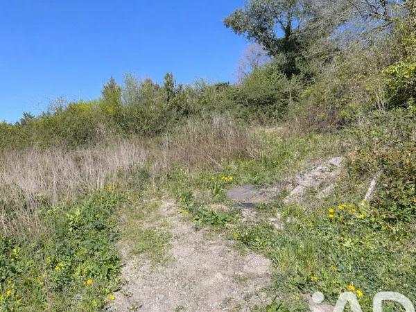 Terrain 576 m²