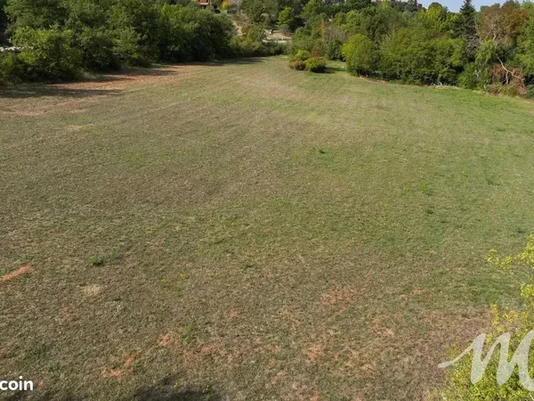 Terrain 1776 m² Montmeyan