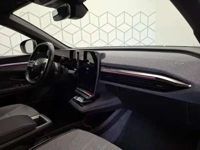 Renault Megane e-tech ev60 220 ch super charge — photo 32