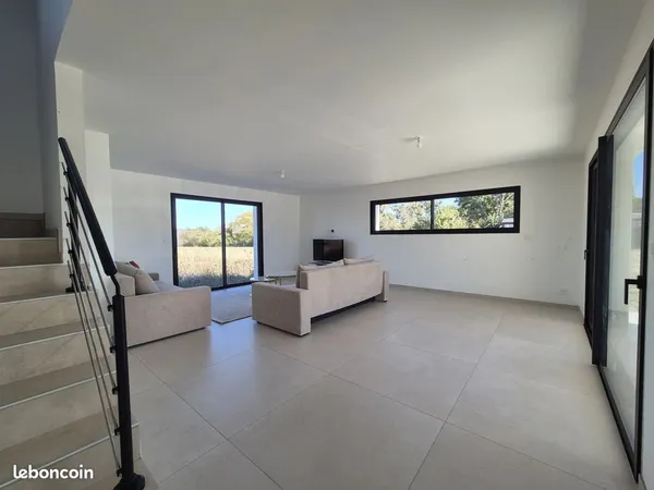 Maison 5 pièces 150 m²