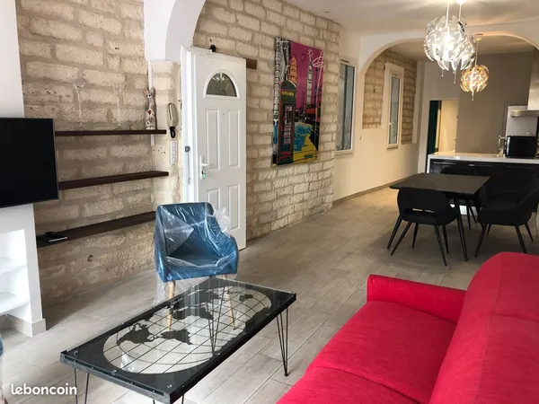 60 m2 atypique, Clim, double vitrage, central, rénové,