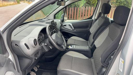 Peugeot Partner Tepee 1.6 BlueHDi 100 - Outdoor – 2018 – 83141 km – Diesel – Boîte Manuelle — photo 7