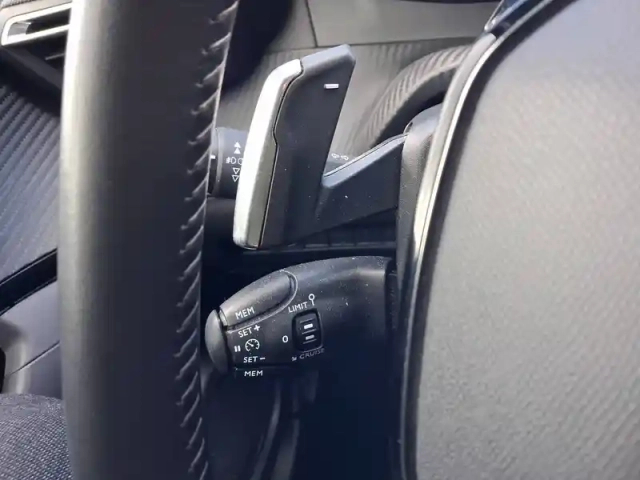 Peugeot 2008 puretech 130 s&amp;s eat8 — photo 58