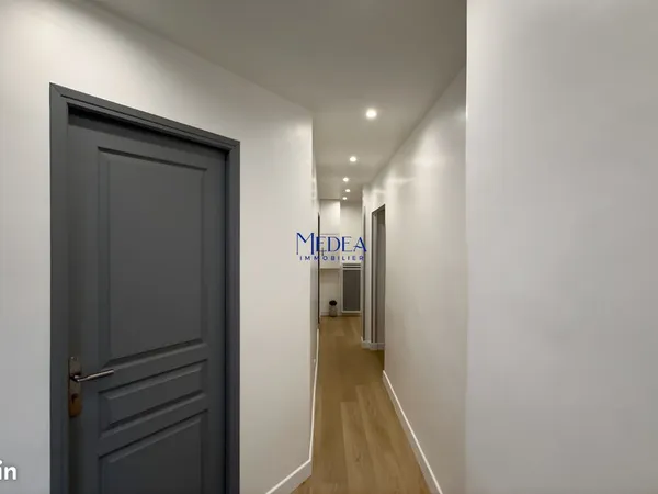 Local 59 m² Marseille