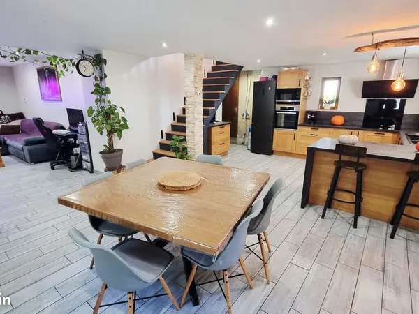 Maison 4 pièces 122 m²