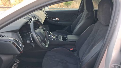 DS DS7 1.2 PureTech 130 EAT8 - Performance Line – 2021 – 46323 km – Essence – Boîte Automatique — photo 11