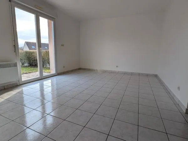 Maison à louer - 70m² - Oizé 72330