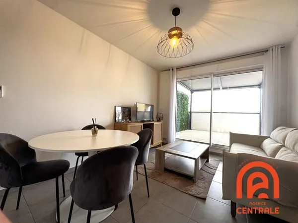 T3 MEUBLE DERNIER ETAGE TERRASSE