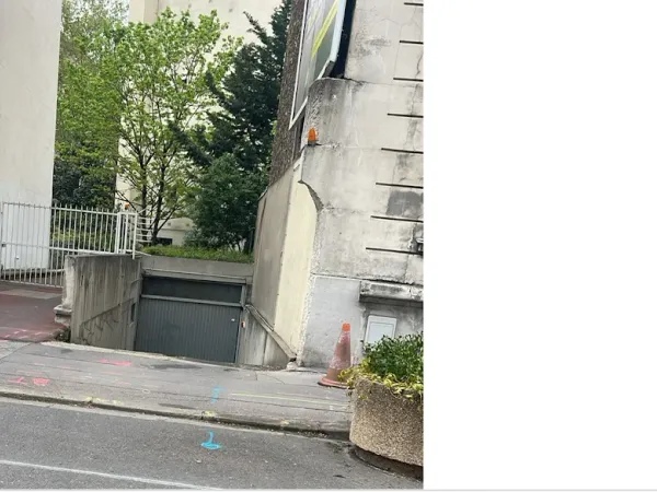 Parking 280 m²