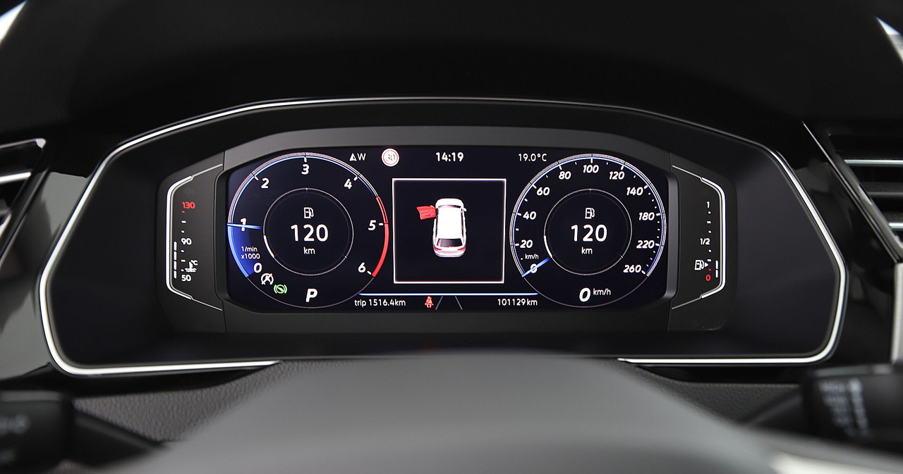 Volkswagen Passat SW — photo 25