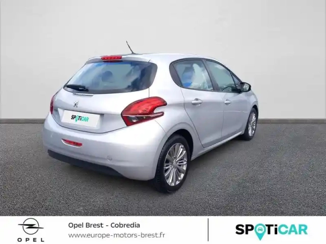 Peugeot 208 1.2 puretech 82ch style — photo 3