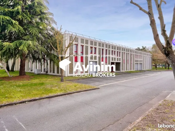 Local 645 m² Éragny-sur-Oise