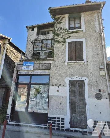 Immeuble 268 m²