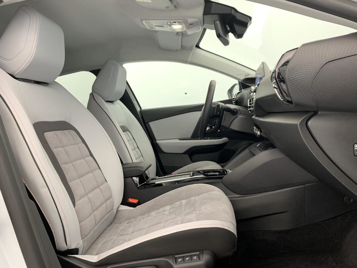 Citroën C4 — photo 9