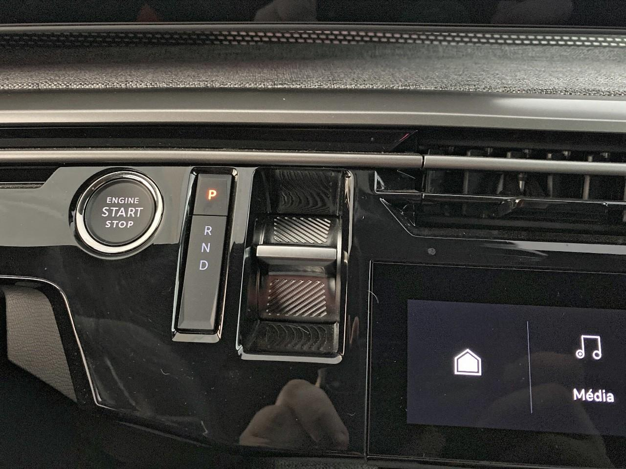 Peugeot 3008 electrique 210 ch 73 kwh gt — photo 15