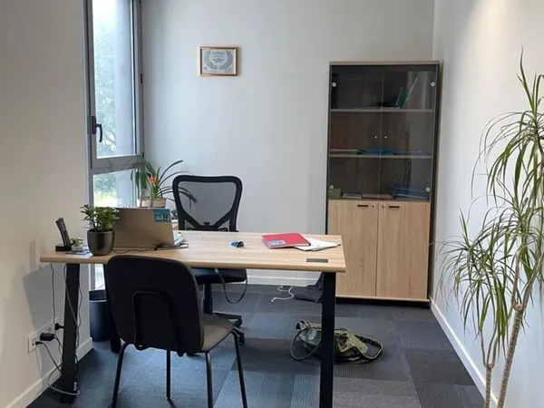 Appartement divisé en bureaux (4)