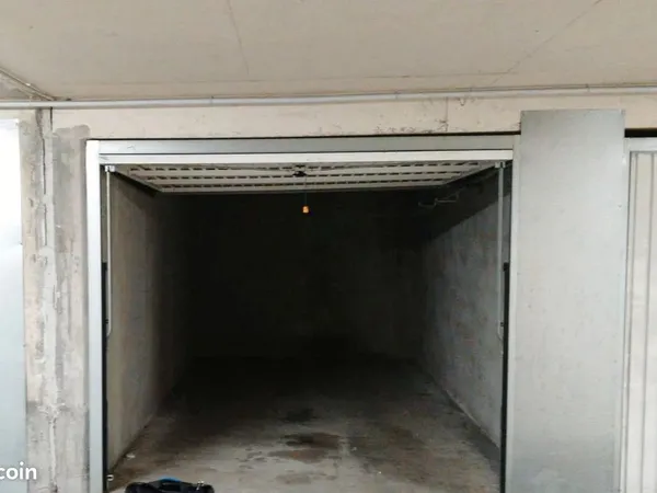 Parking/box Juan-les-Pins