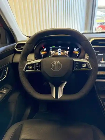 Mg Zs 1.5 l hybrid+ 197 ch — photo 78