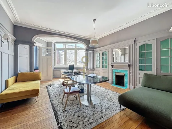 Appartement 5 pièces 220 m²