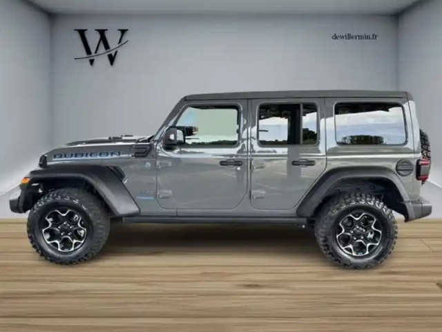 Jeep Wrangler plug-in hybrid rubicon 4xe — photo 7