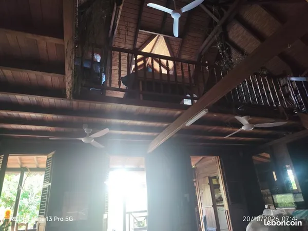 Loue chambres dans une grande maison créole traditionnelle 2mins de la plage Caravelle