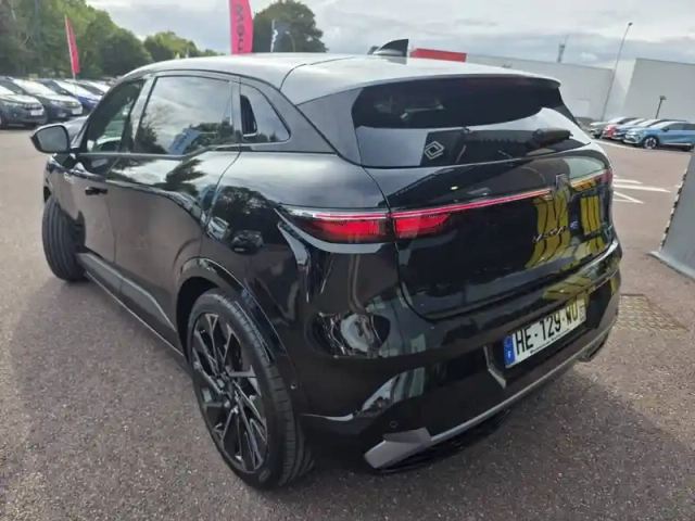 Renault Megane e-tech 220 ch autonomie confort — photo 2