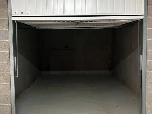 Location box fermé 17m2