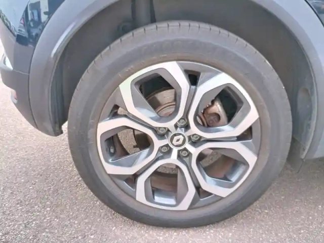 Renault Captur e-tech plug-in 160 - 21 — photo 12