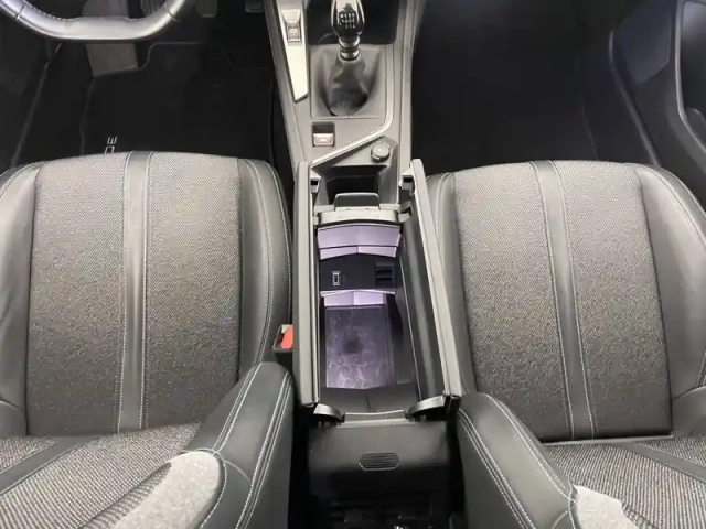 Peugeot 308 puretech 130ch s&amp;s bvm6 — photo 25