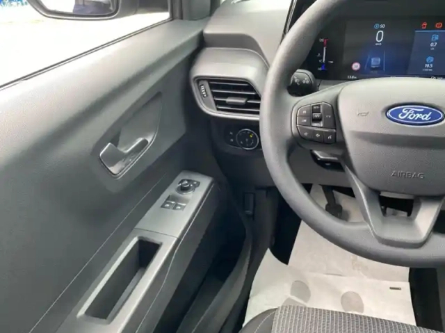 Ford Transit Courier fourgonnette 1.0 ecoboost 100ch cabine approfondie trend — photo 6