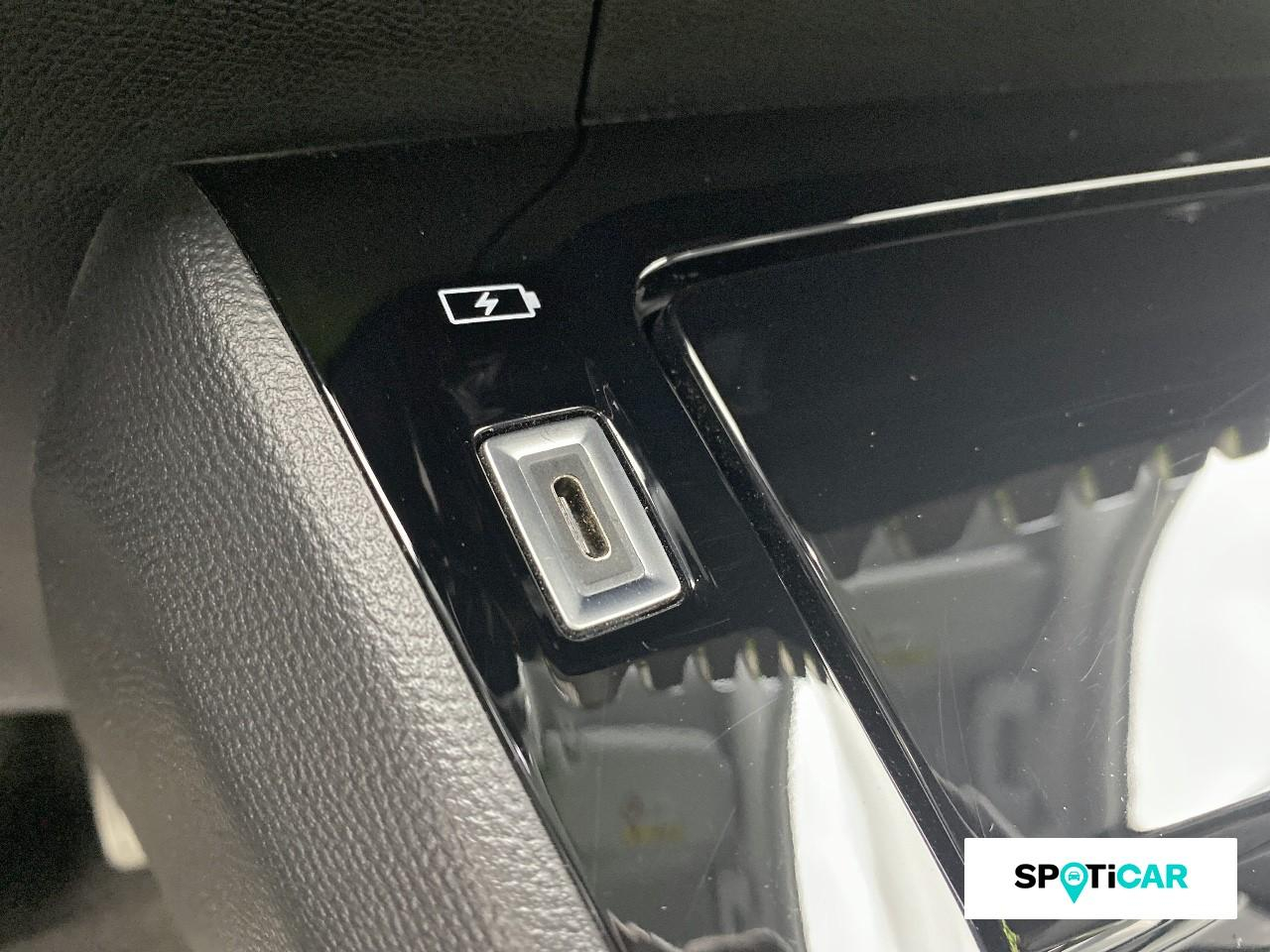 Peugeot 2008 1.2 puretech 130ch s&s allure pack eat8 — photo 19