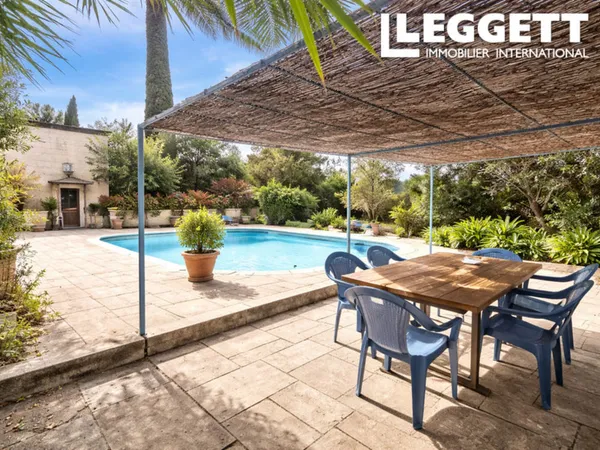 Maison de 125m², avec sous-sol, parcelle de 870m², dépendance, garage, piscine, jardin, Petit Bois C