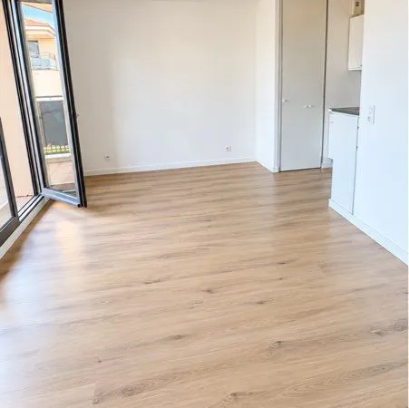 T2 40,34 m² avec grande terrasse 6,88 m² + parking - Résidence 2020