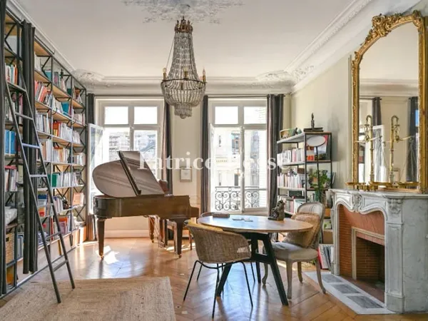 Appartement 5 pièces 145 m²